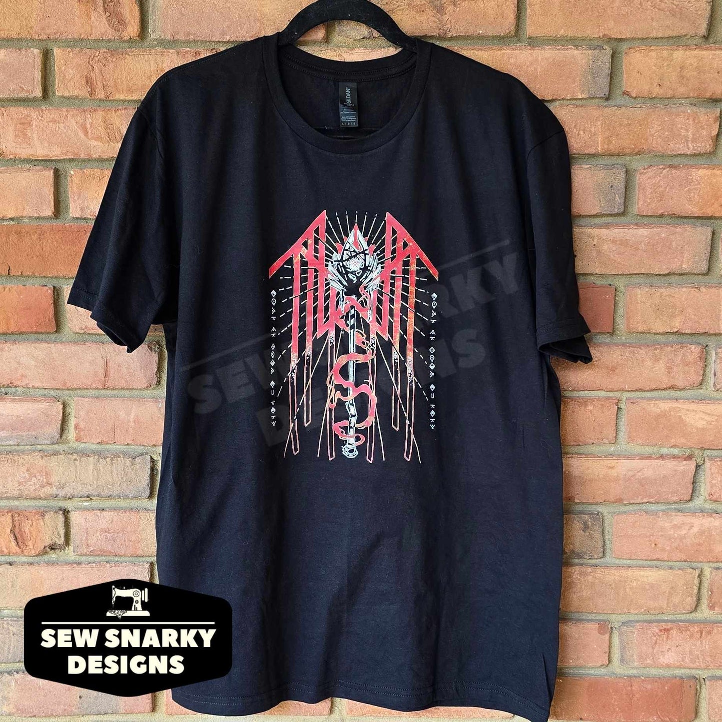 ST T.M.B.T.E. - Logo Scepter T-Shirt